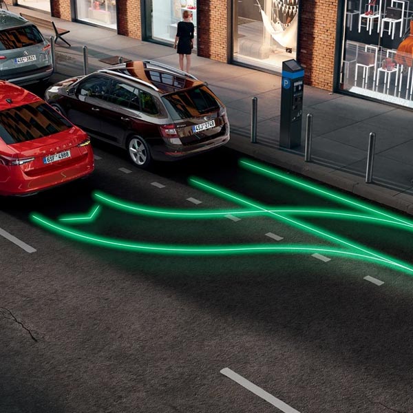 01_Superb_Intelligent-Park-Assist