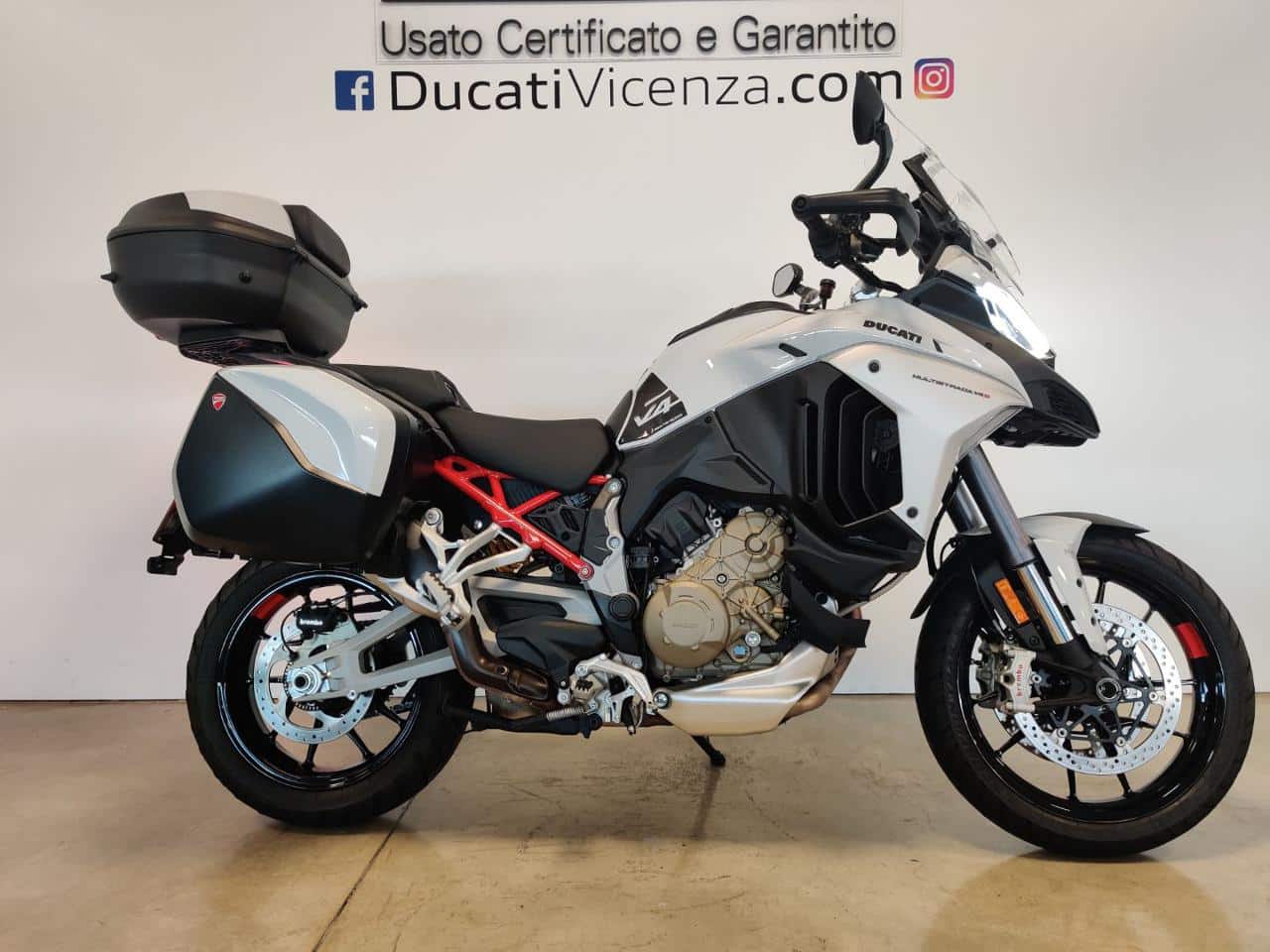 DUCATI Multistrada V4 S TRAVEL & RADAR ICEBERG WHITE