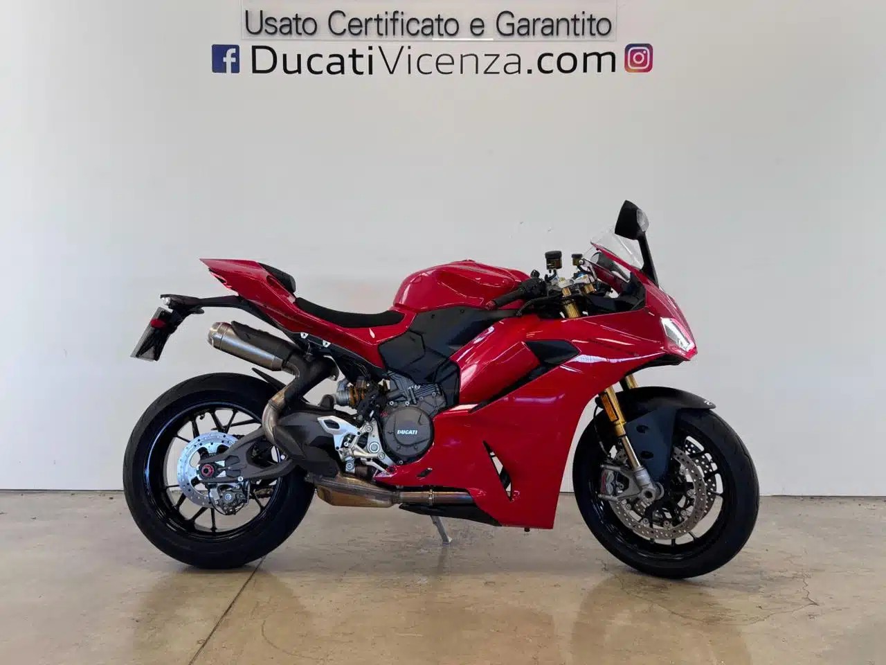 DUCATI Panigale V2 S MY 2025